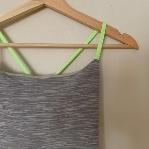 Lululemon Razorback tank with built in bra